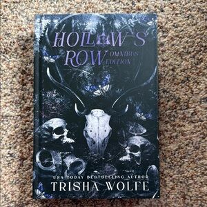 Exclusive special edition Hollow's Row Omnibus Edition Book